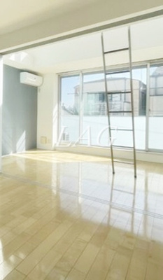 【居間・リビング】 | T-style目白(ティースタイルメジロ) | 洋室のお部屋です。（同一仕様です。）