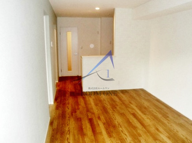 カーサ　エスコーラの居間・リビング|洋室のお部屋です。