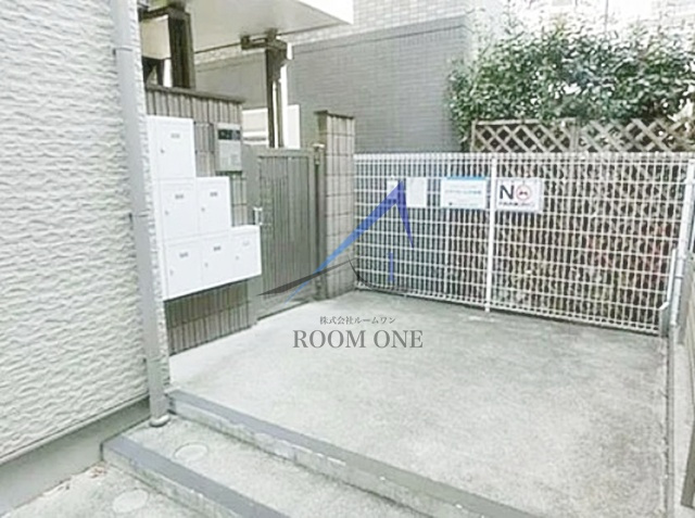 テオルカのエントランス|エントランスです。