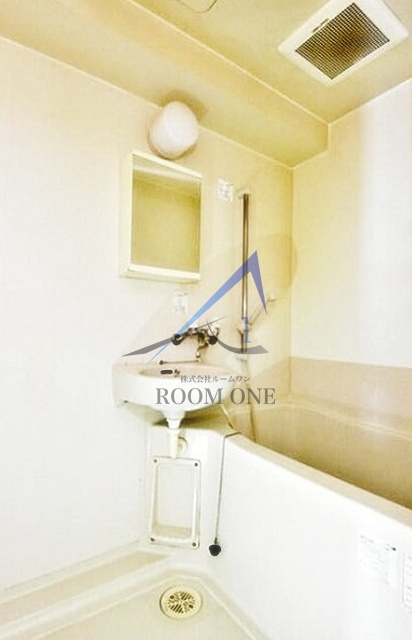 プレール・ドゥーク神田の浴室|お風呂です。