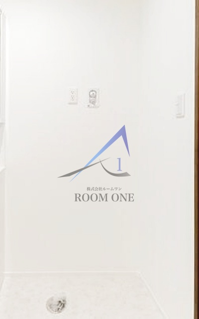 Ｃｈａｒｃｏａｌ錦糸町（チャコール錦糸町）の設備|洗濯機置き場です。