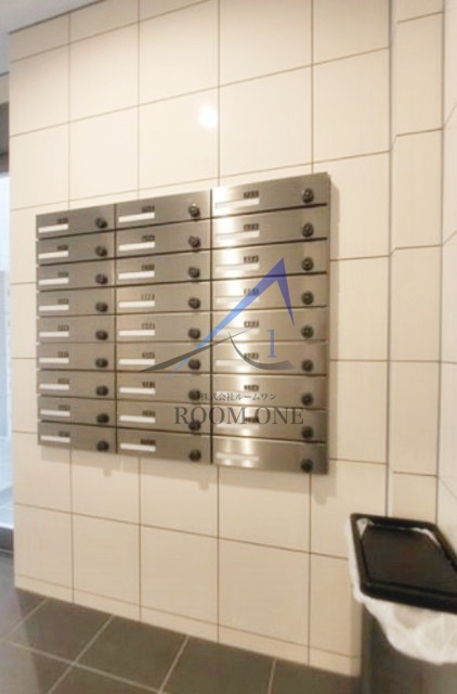 レーヴ東京イーストフェルクルールのその他共用部分|集合ポストです。