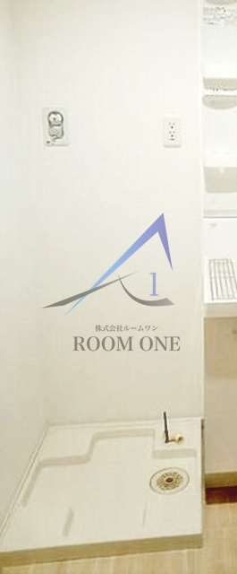 グレイス北千住の設備|洗濯機置き場です。