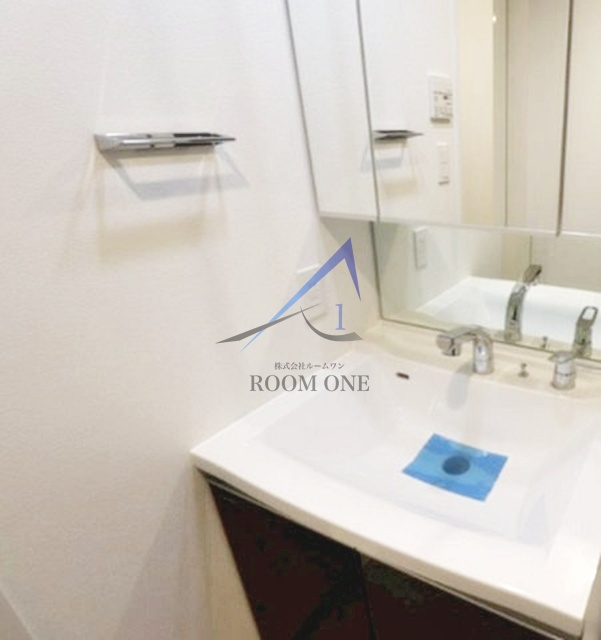 ＧＥＮＯＶＩＡ浅草Ⅳｓｋｙｇａｒｄｅｎの洗面所|洗面台です。