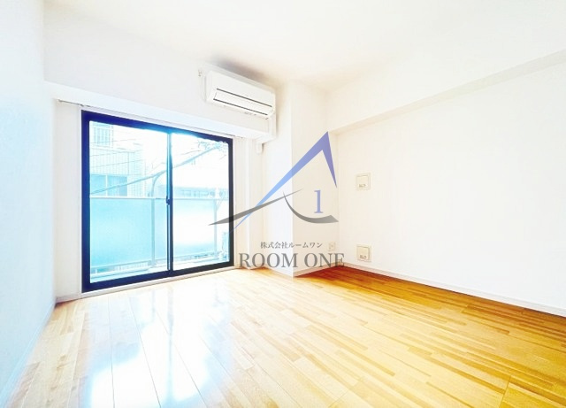 レオーネ上野入谷の居間・リビング|洋室のお部屋です。