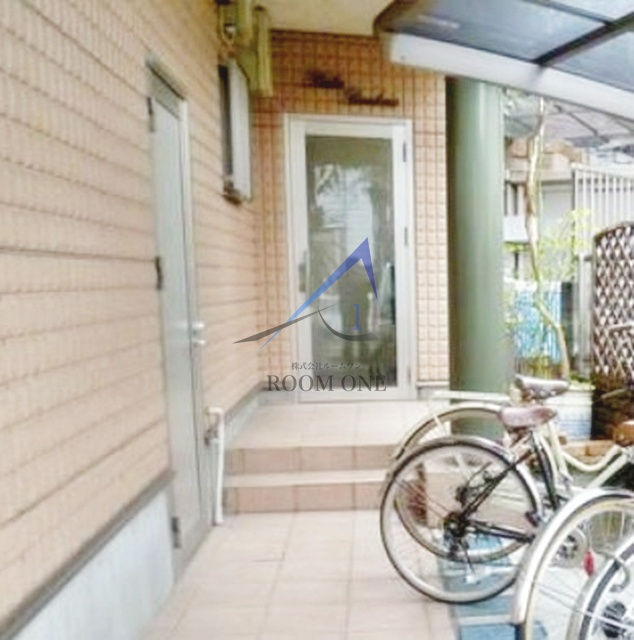 ポルテボヌールのエントランス|エントランスです。