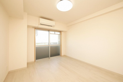 【洋室】 | Ms’palazzO UNIVERSAL | 広々とした洋室です