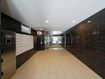 【エントランス】 | Ms’palazzO UNIVERSAL | 落ち着いたエントランスです