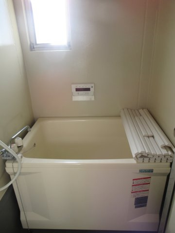 兵庫県公社　伊丹鴻池　８B号棟の浴室|コンパクトで使いやすいお風呂です