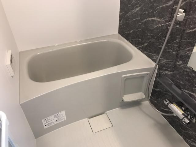 キューブ亀山の浴室|バス