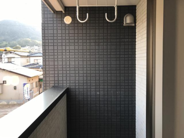 キューブ亀山のその他|ベランダ