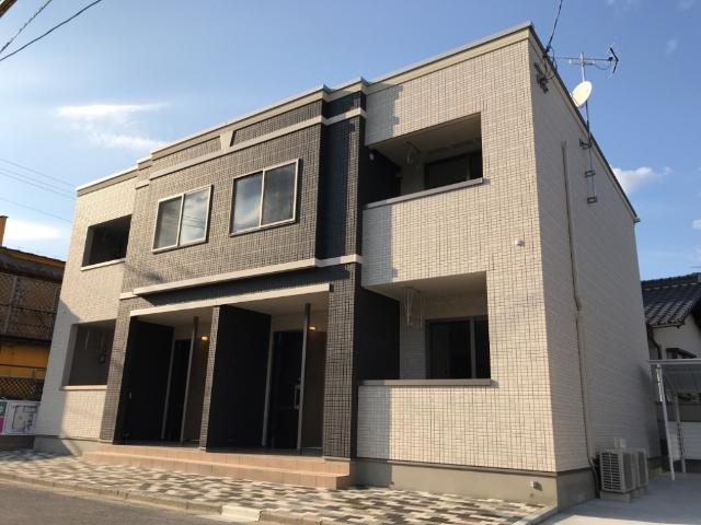 キューブ亀山の外観|外観写真（昼）