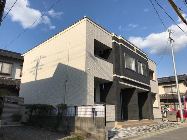 キューブ亀山の外観|外観写真（昼）