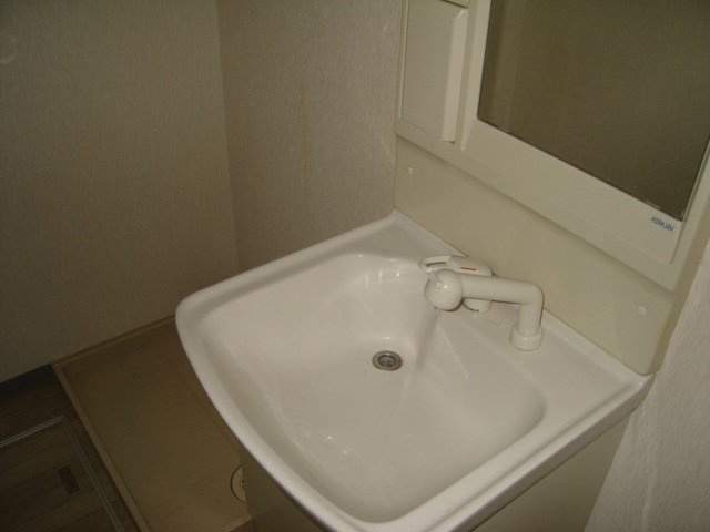 ジューエイハイツの洗面所|洗髪洗面化粧台