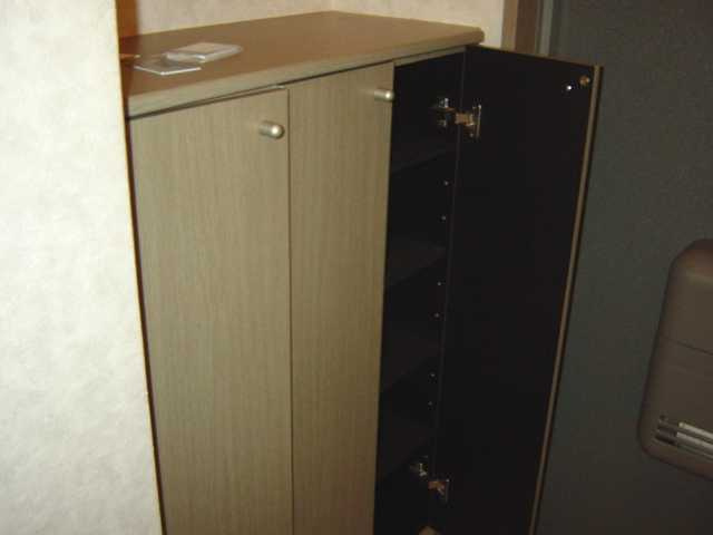 ジューエイハイツの収納|玄関収納