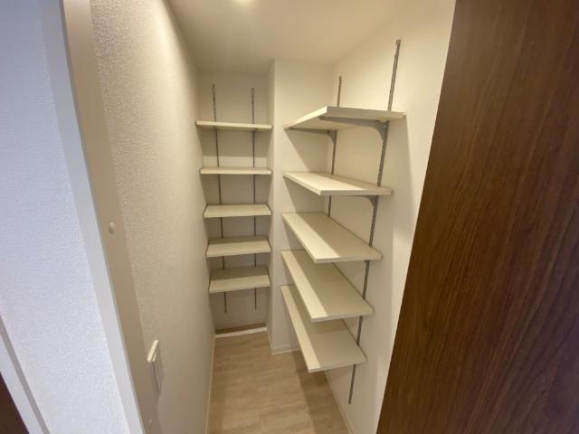 メゾンさくら緑井の収納|シューズインクローク