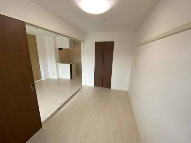 メゾンさくら緑井の内装|洋室