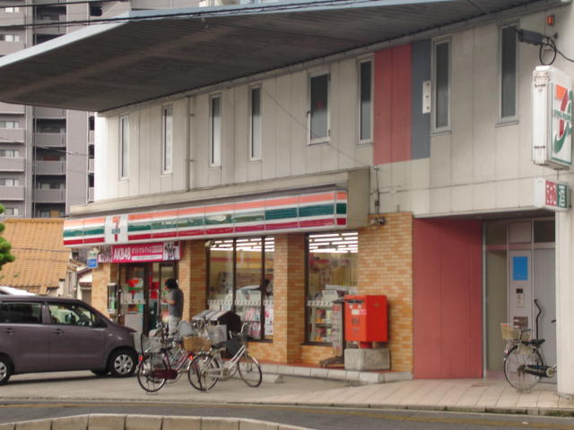 East Court Villageの周辺|セブンイレブン広島古市2丁目店（コンビニエンスストア）まで425ｍ