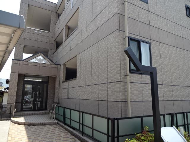 East Court Villageの外観|外観写真（昼）