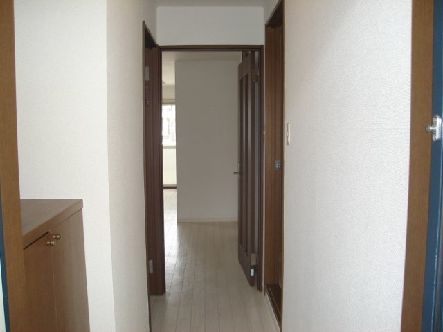 エスポワール祇園A・Bの内装|廊下