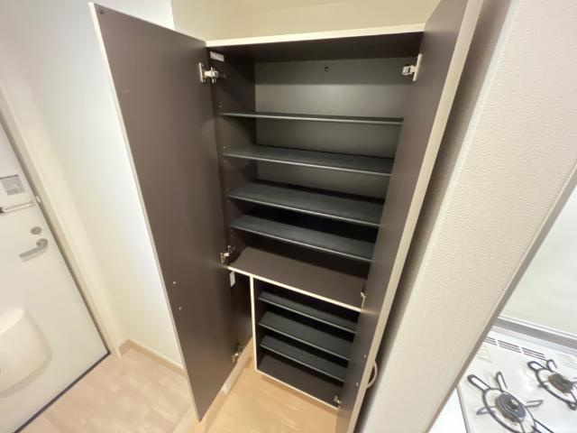 クレール比治山の収納|下駄箱