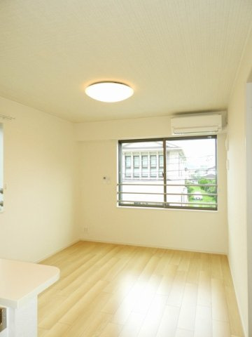 サンカルージ　ウェストの居間・リビング|ゆったり過ごせる居間です