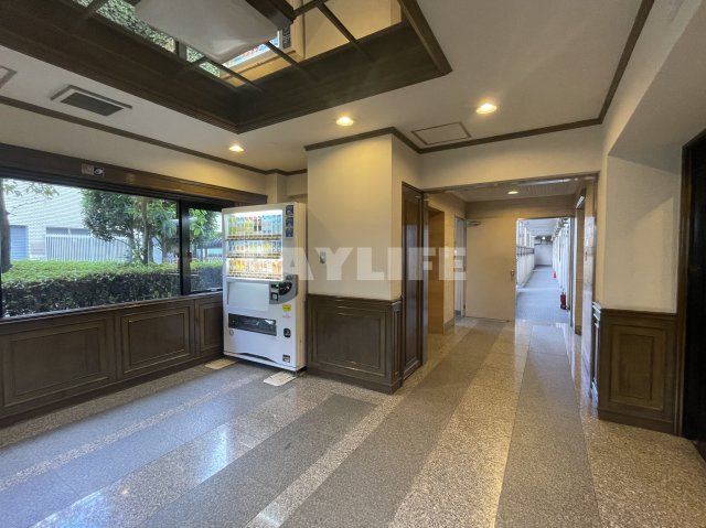 ISM今里のロビー