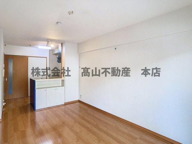 レジェンド桜の居間・リビング