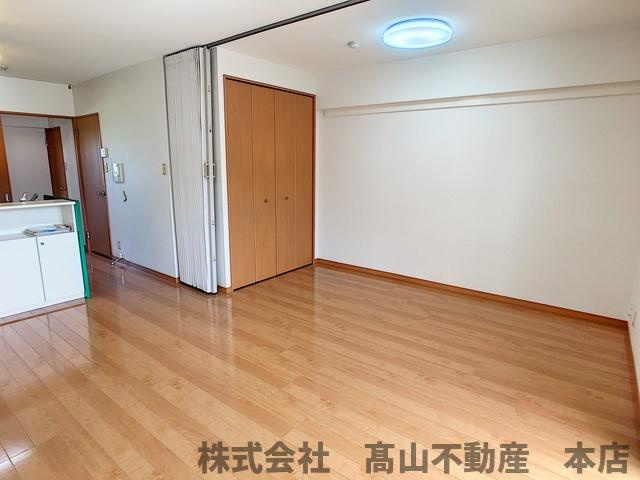 レジェンド桜の居間・リビング