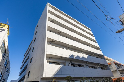 【外観】 | クラッサ中野 | 鉄筋コンクリート造のがっちりとした建物。