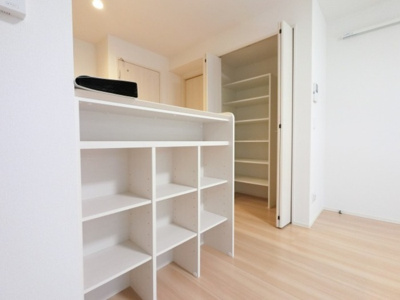 【収納】 | 大和 Ⅲ | ＬＤＫ・収納棚