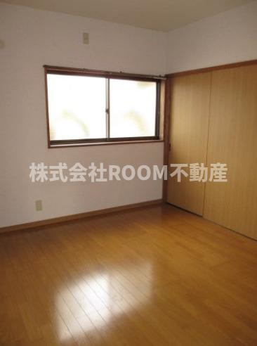 長倉貸家の洋室