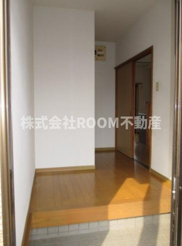 長倉貸家の玄関