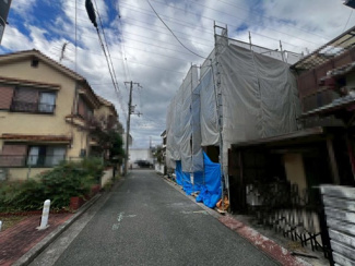 【前面道路含む現地写真】 | 堀上町　新築一戸建