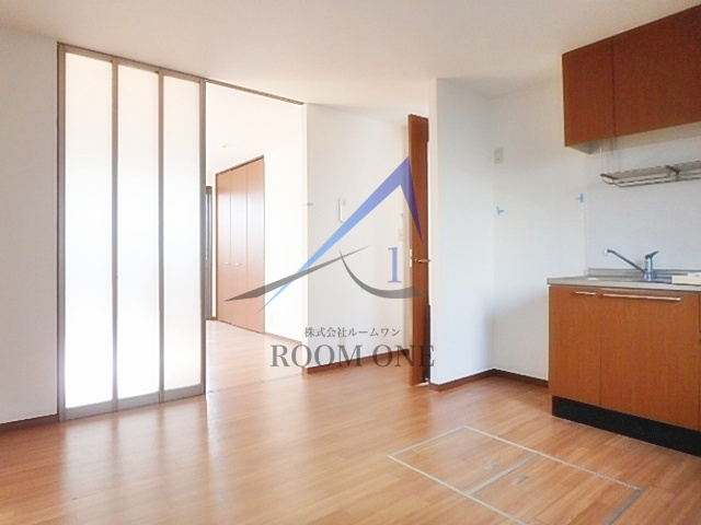 クレスト桜川Ｂの居間・リビング|洋室のお部屋です。