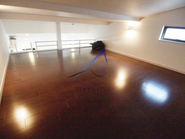 Ｓｔｅｌｌａ　Ｍａｒｉｓの居間・リビング|洋室のお部屋です。