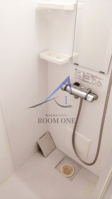 カレッジヒルズ小竹向原の浴室|シャワールームです。