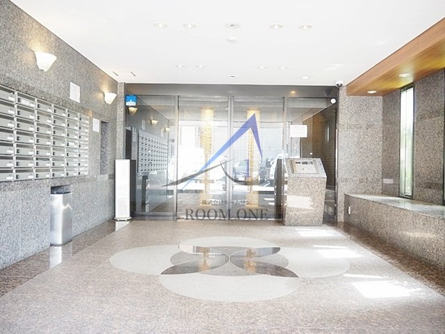 ルーブル南池袋のエントランス|エントランスです。