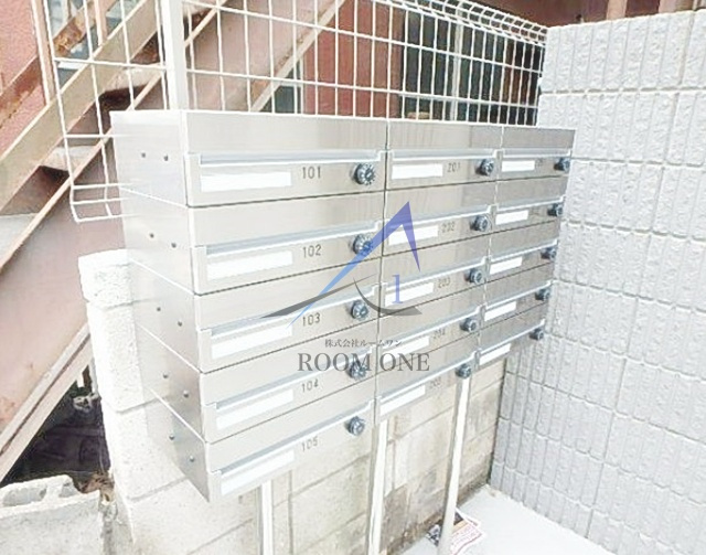 ラ・アヴェニール東武練馬のその他共用部分|集合ポストです。