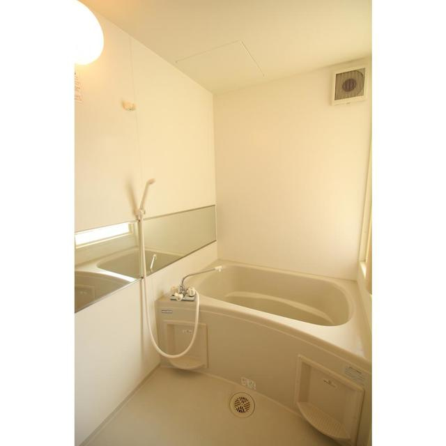 ラハイナコートの浴室