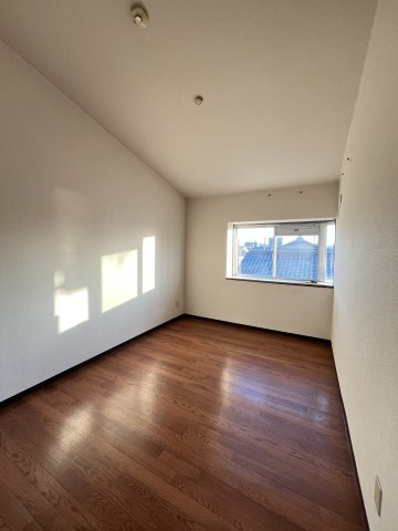 アクスコート宮永の洋室