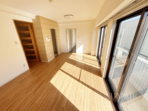 サントル田端１丁目の居間・リビング|ゆったりとした居間です