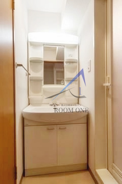 エステージ六義園の洗面所|洗面台です。