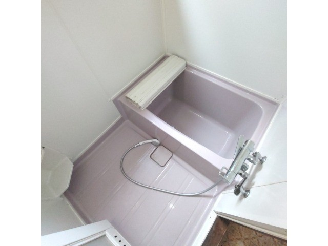 登別市新生町3丁目5-17戸建の浴室