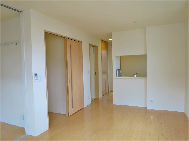 IKメゾン（Ｂ）の居間・リビング