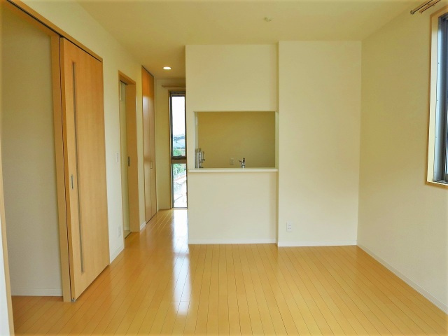 IKメゾン（Ｂ）の居間・リビング