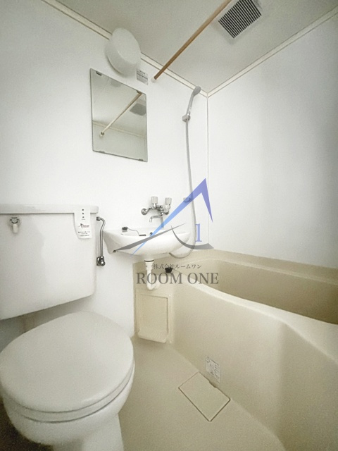 麻布フラットの浴室|お風呂です。