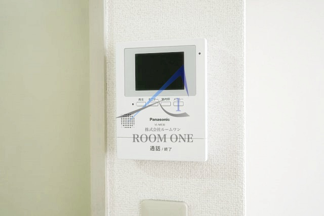 東京ベイビュウのセキュリティ|モニター付インターホンです。