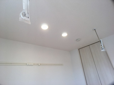 【洋室】 | クレインⅠ | 洋室・室内物干しとダウンライト