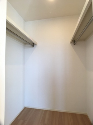 【洋室】 | クレインⅠ | 洋室・ウォークインクローゼット内部